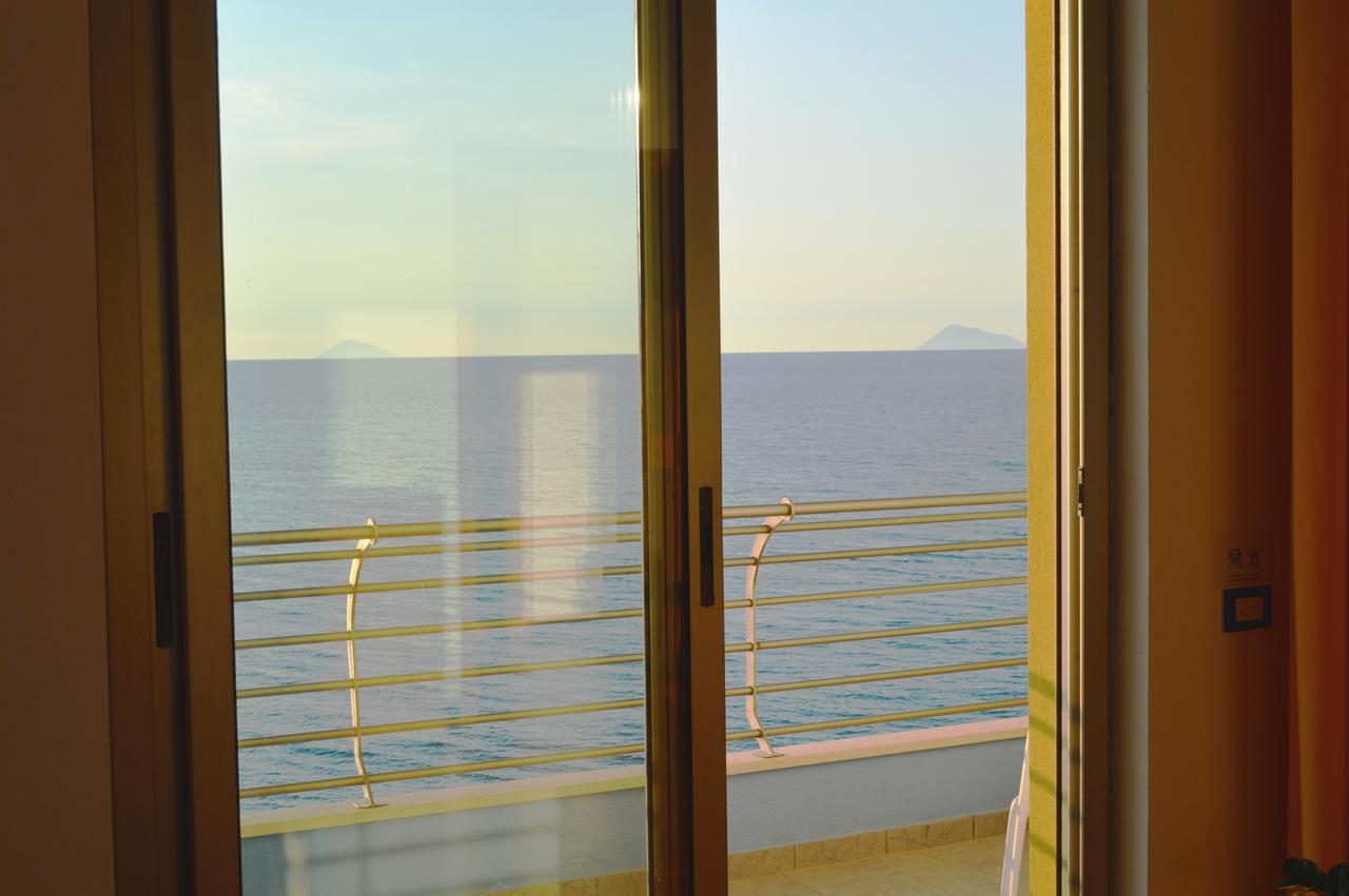 Capo Nettuno Hotel Capo d'Orlando Exterior photo